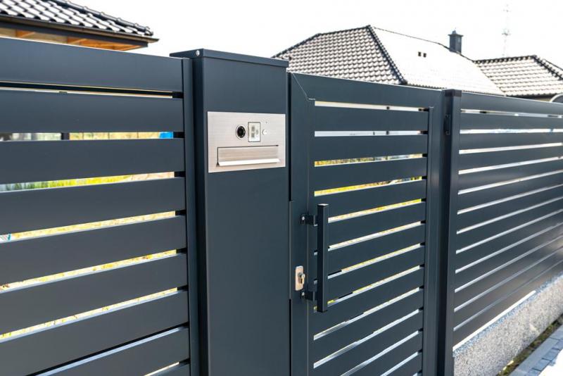 Le choix d'une cl&ocirc;ture d&eacute;pend du mat&eacute;riau, de la hauteur et du style recherch&eacute;